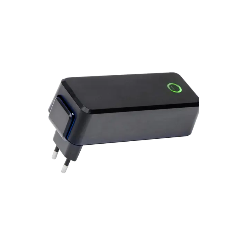 Chargeur enfichable 4440 LI pour batteries Li-Ion (max 2,5 A)